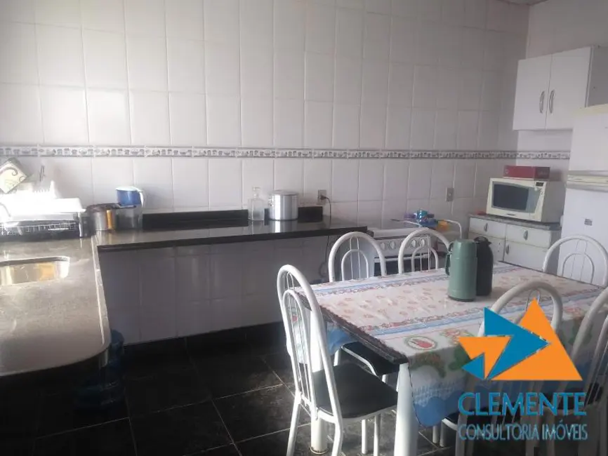 Casa com 6 quartos à venda, 250m2 em Santa Efigênia, Belo Horizonte - MG - imagem 7 Foto 7 de Casa com 6 quartos à venda, 250m2 em Santa Efigênia, Belo Horizonte - MG