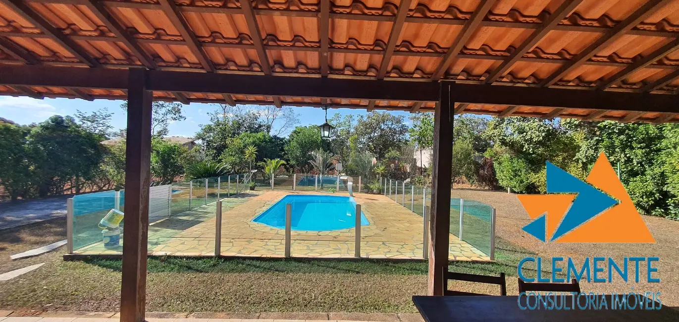 Foto 1 de Casa de Condomínio com 2 quartos à venda, 120m2 em Jaboticatubas - MG