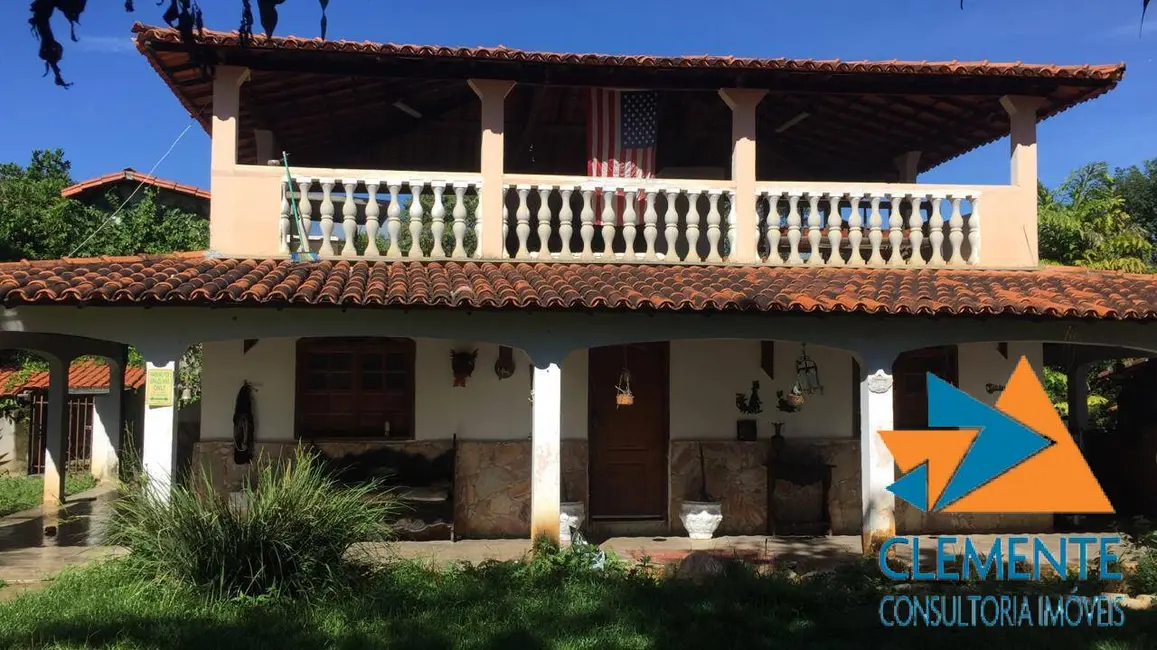 Foto 2 de Casa com 2 quartos à venda, 200m2 em Jaboticatubas - MG