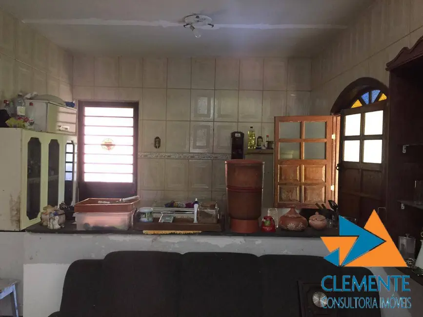 Casa com 2 quartos à venda, 200m2 em Jaboticatubas - MG - imagem 3 Foto 3 de Casa com 2 quartos à venda, 200m2 em Jaboticatubas - MG