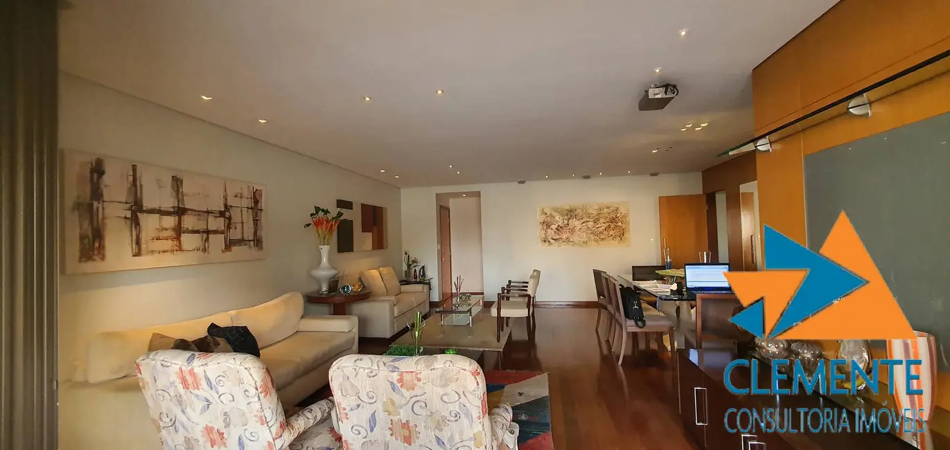 Apartamento com 4 quartos à venda, 195m2 em Lourdes, Belo Horizonte - MG - imagem 7 Foto 7 de Apartamento com 4 quartos à venda, 195m2 em Lourdes, Belo Horizonte - MG