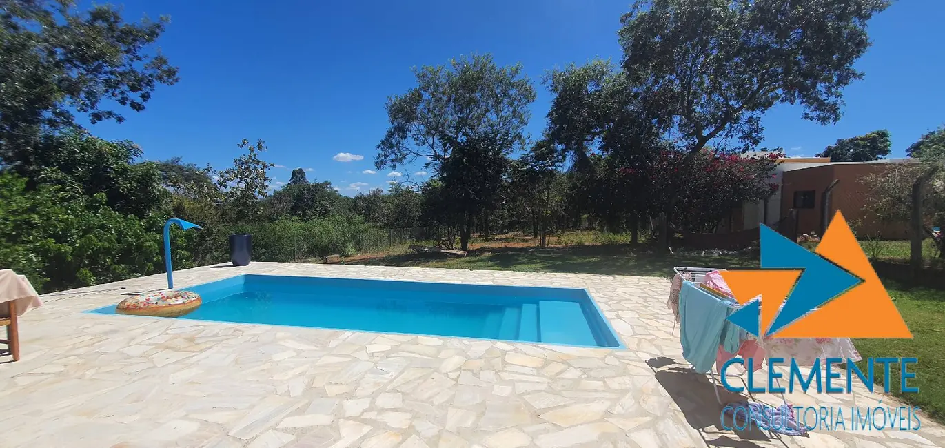 Foto 2 de Casa de Condomínio com 3 quartos à venda, 200m2 em Jaboticatubas - MG