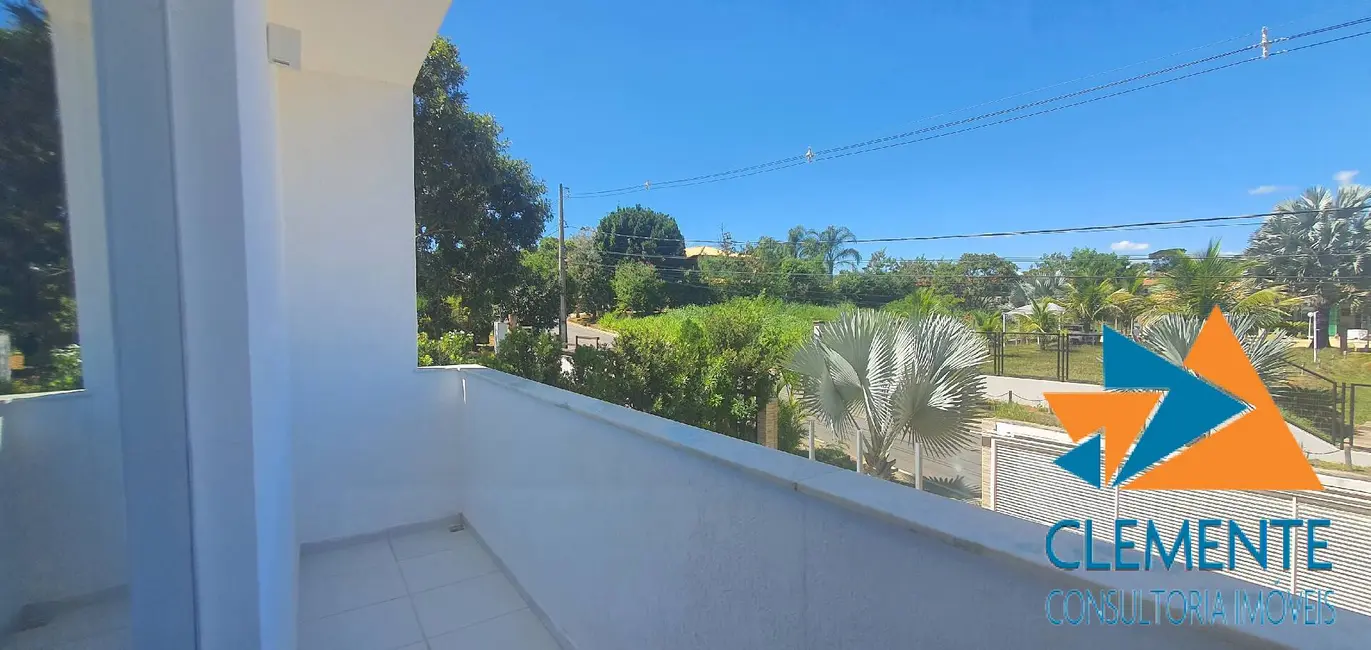 Foto 2 de Casa de Condomínio com 3 quartos à venda, 200m2 em Jaboticatubas - MG