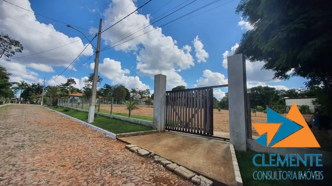 Foto 3 de Terreno / Lote à venda, 2000m2 em Jaboticatubas - MG