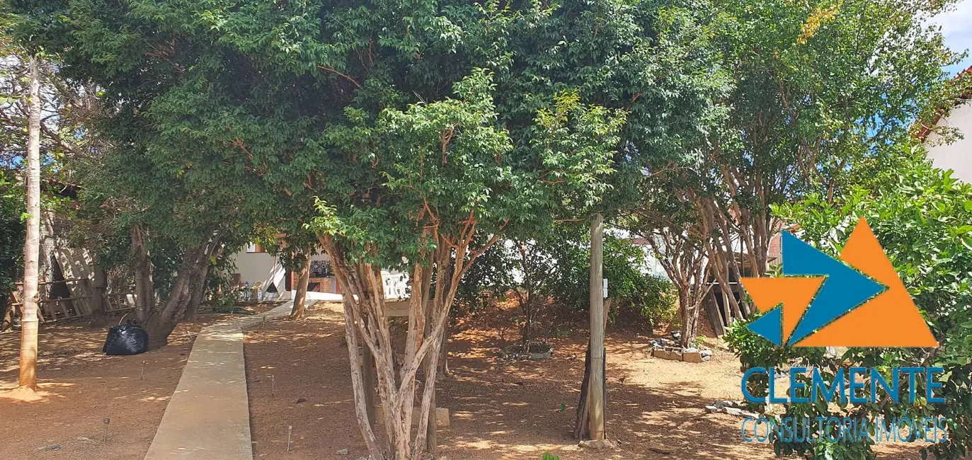 Foto 6 de Casa com 3 quartos à venda, 150m2 em Jaboticatubas - MG