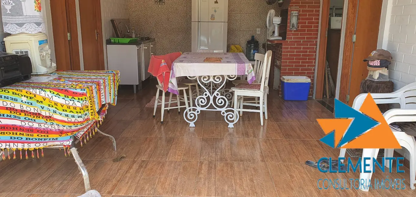 Casa de Condomínio com 5 quartos à venda, 200m2 em Jaboticatubas - MG - imagem 5 Foto 5 de Casa de Condomínio com 5 quartos à venda, 200m2 em Jaboticatubas - MG