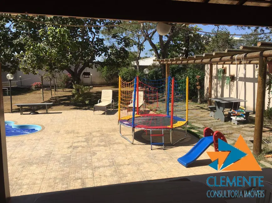 Foto 4 de Casa de Condomínio com 4 quartos à venda, 239m2 em Jaboticatubas - MG