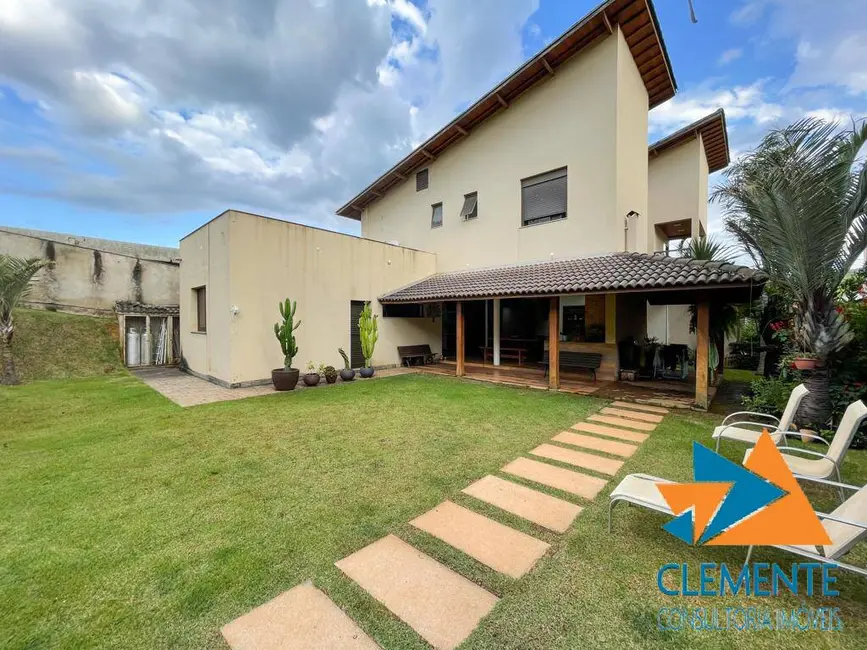 Casa com 4 quartos à venda, 340m2 em Nova Lima - MG - imagem 8 Foto 8 de Casa com 4 quartos à venda, 340m2 em Nova Lima - MG