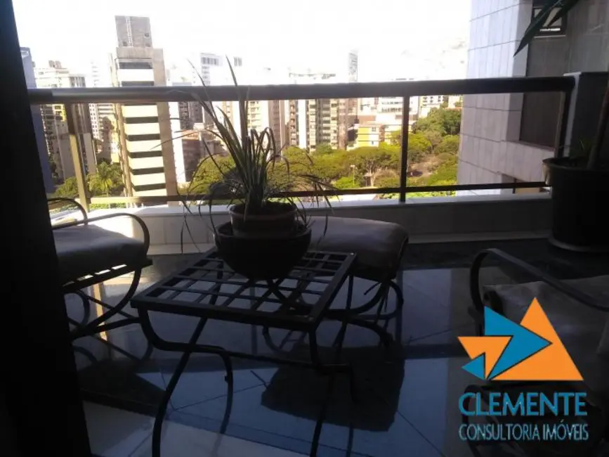 Apartamento com 4 quartos à venda, 300m2 em Funcionários, Belo Horizonte - MG - imagem 4 Foto 4 de Apartamento com 4 quartos à venda, 300m2 em Funcionários, Belo Horizonte - MG