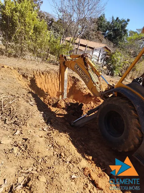 Foto 4 de Terreno / Lote à venda, 1000m2 em Jaboticatubas - MG