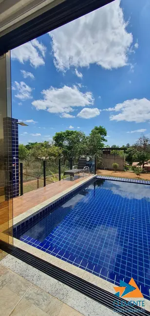 Foto 3 de Casa de Condomínio com 3 quartos à venda, 250m2 em Jaboticatubas - MG