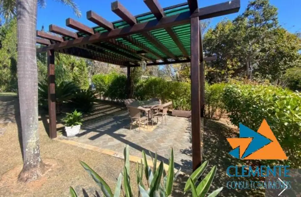 Casa de Condomínio com 3 quartos à venda, 310m2 em Jaboticatubas - MG - imagem 3 Foto 3 de Casa de Condomínio com 3 quartos à venda, 310m2 em Jaboticatubas - MG