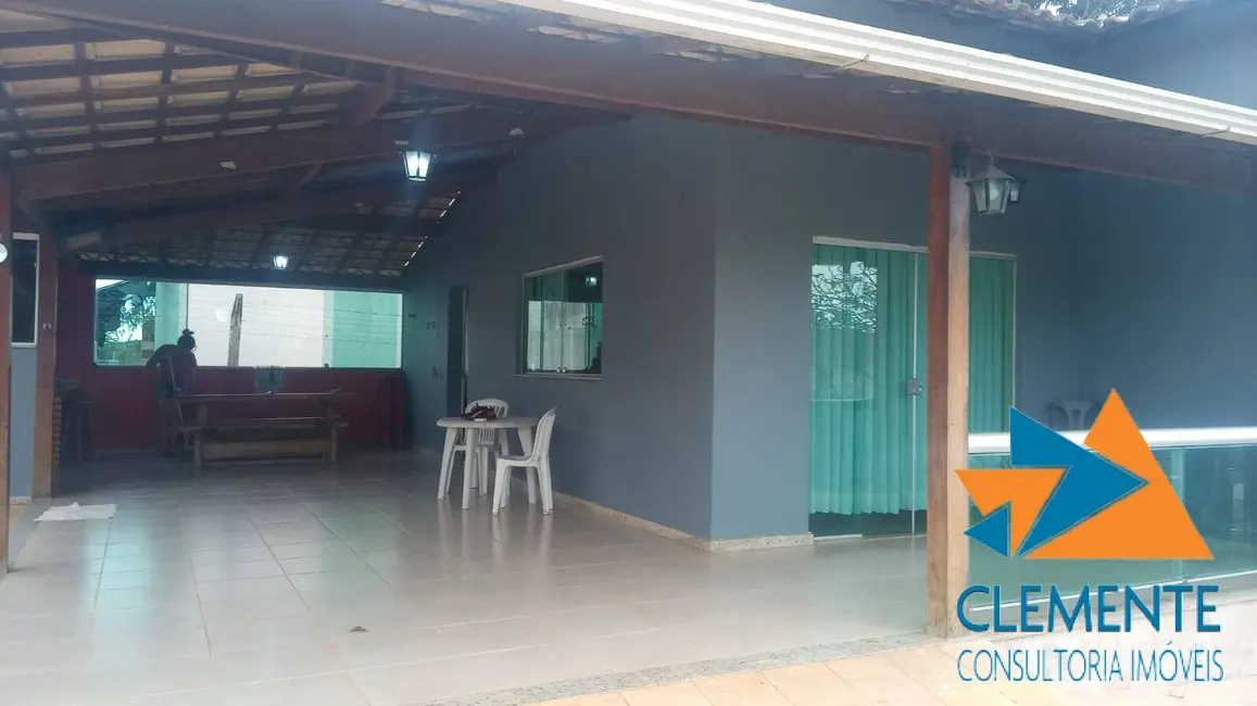 Foto 2 de Casa de Condomínio com 3 quartos à venda, 150m2 em Jaboticatubas - MG