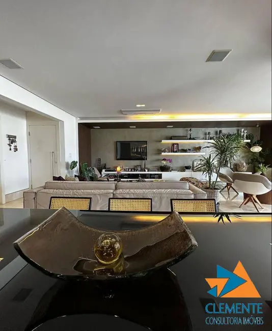 Apartamento com 4 quartos à venda, 204m2 em Santo Agostinho, Belo Horizonte - MG - imagem 7 Foto 7 de Apartamento com 4 quartos à venda, 204m2 em Santo Agostinho, Belo Horizonte - MG