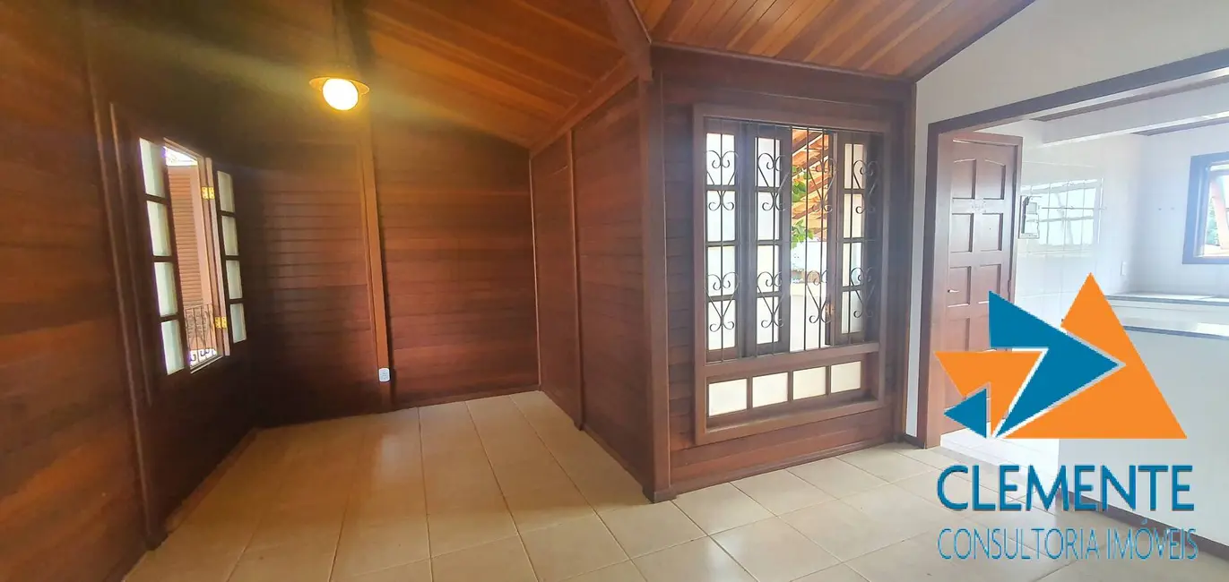 Foto 7 de Casa de Condomínio com 5 quartos à venda, 210m2 em Jaboticatubas - MG