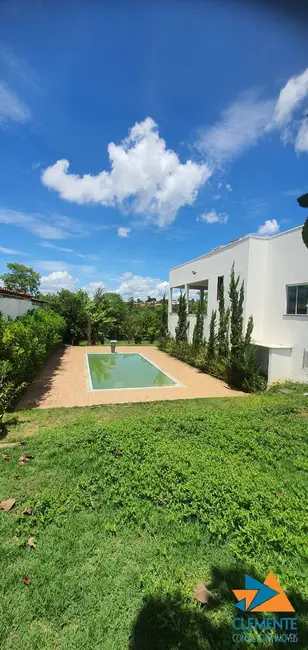 Foto 1 de Casa com 3 quartos à venda, 230m2 em Jaboticatubas - MG