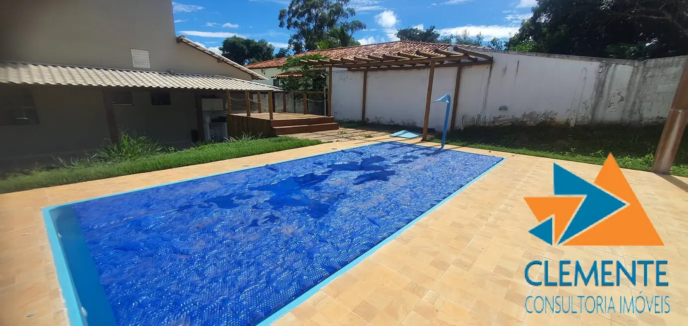 Foto 1 de Casa de Condomínio com 3 quartos à venda, 200m2 em Jaboticatubas - MG