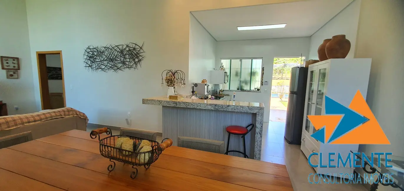 Foto 3 de Casa de Condomínio com 4 quartos à venda, 232m2 em Lagoa Santa - MG