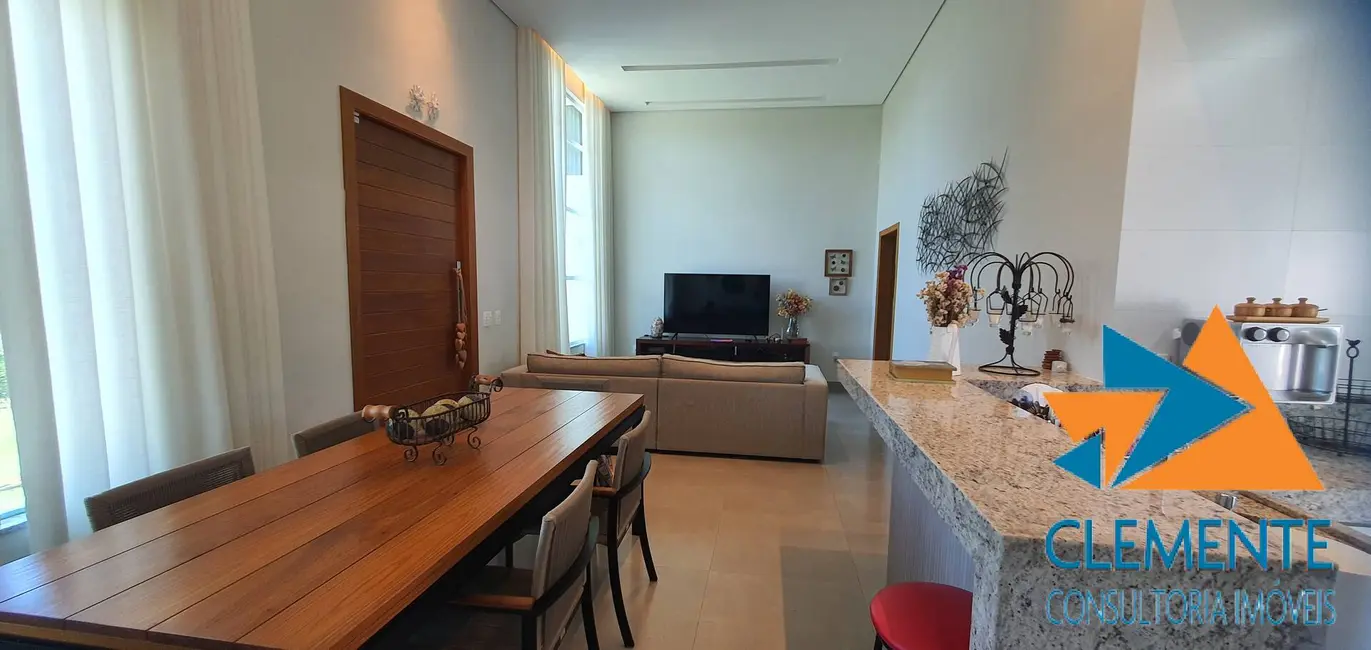 Foto 2 de Casa de Condomínio com 4 quartos à venda, 232m2 em Lagoa Santa - MG