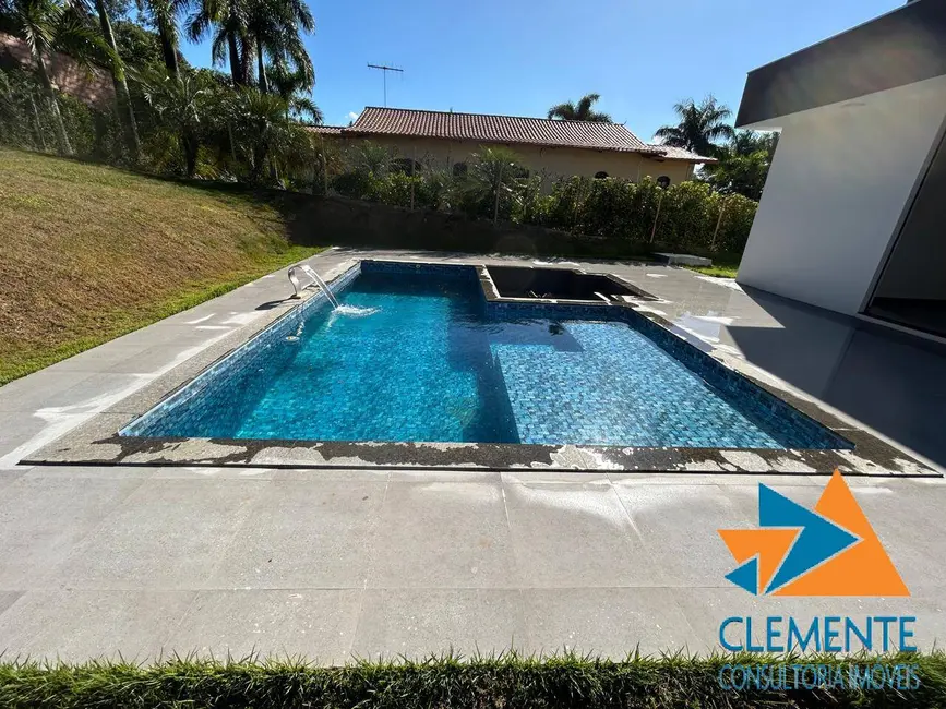 Casa de Condomínio com 3 quartos à venda, 260m2 em Jaboticatubas - MG - imagem 2 Foto 2 de Casa de Condomínio com 3 quartos à venda, 260m2 em Jaboticatubas - MG