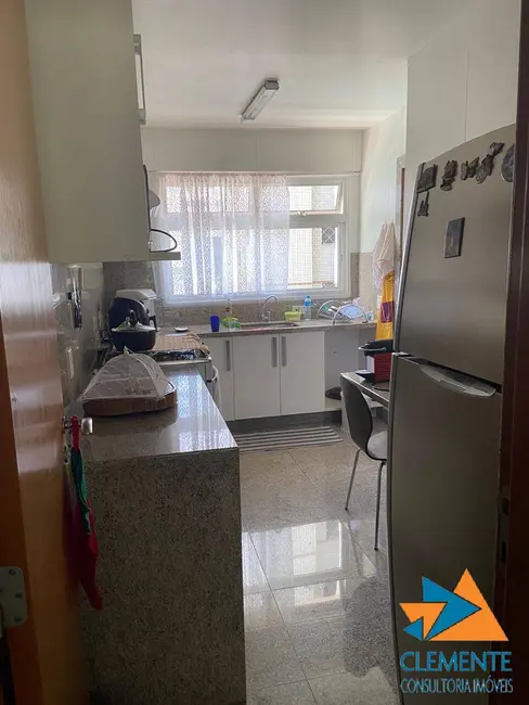 Apartamento com 3 quartos à venda, 113m2 em Centro, Belo Horizonte - MG - imagem 3 Foto 3 de Apartamento com 3 quartos à venda, 113m2 em Centro, Belo Horizonte - MG