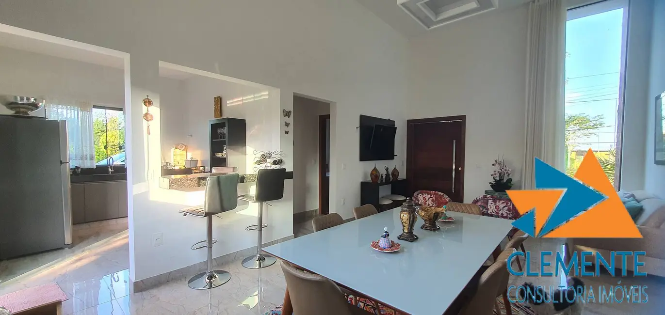 Foto 8 de Casa com 3 quartos à venda, 200m2 em Jaboticatubas - MG