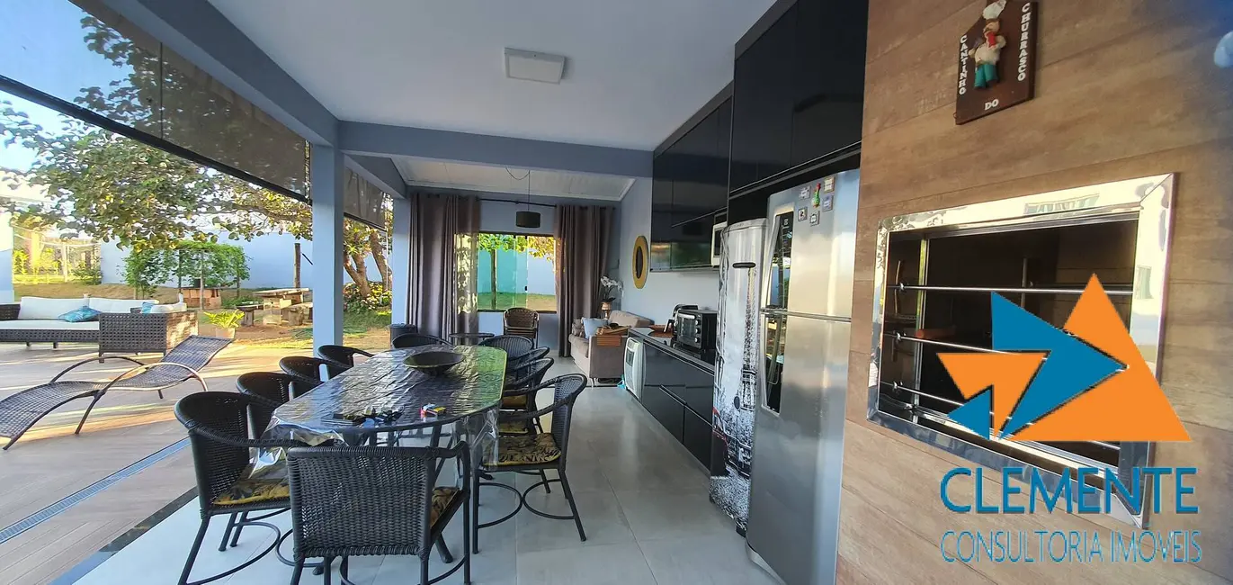 Foto 5 de Casa com 3 quartos à venda, 200m2 em Jaboticatubas - MG