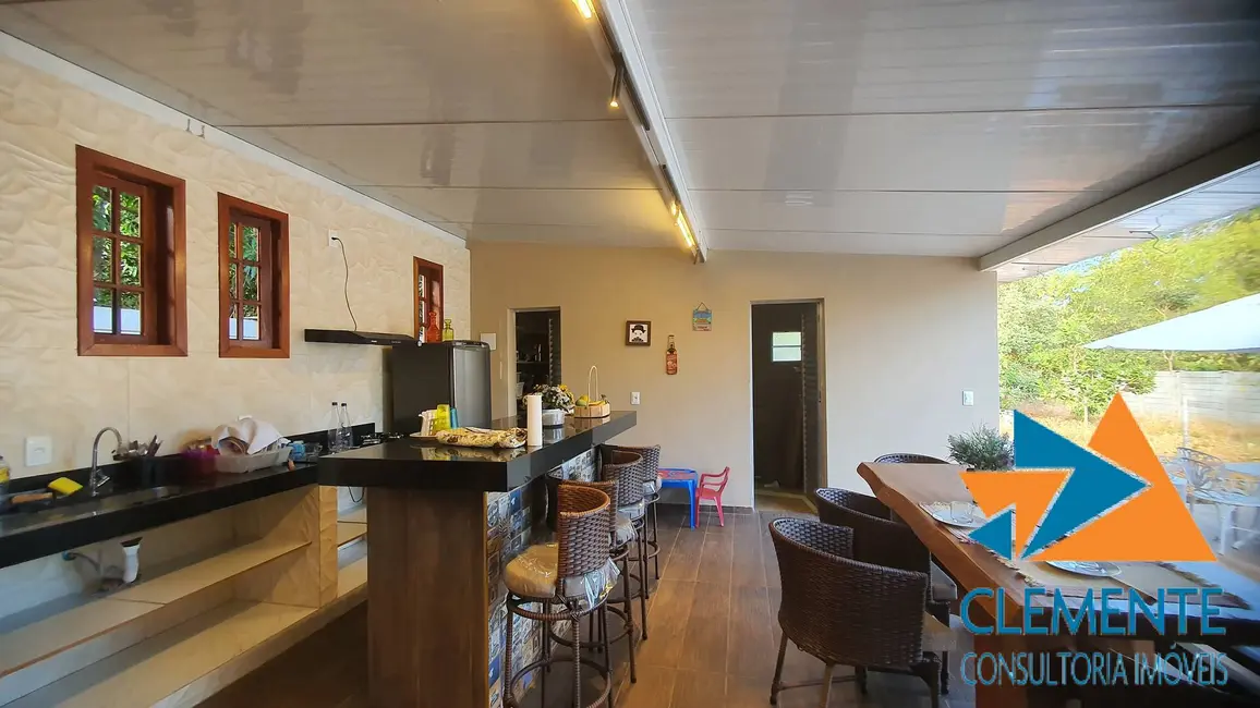 Foto 1 de Casa de Condomínio com 4 quartos à venda, 200m2 em Jaboticatubas - MG