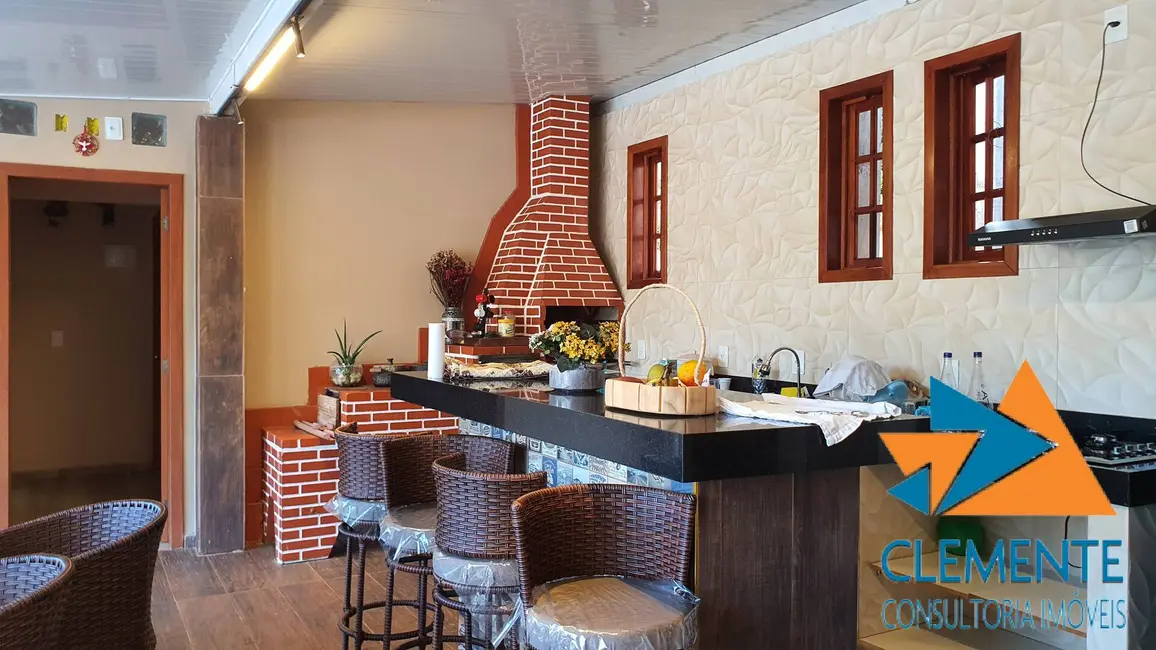 Foto 3 de Casa de Condomínio com 4 quartos à venda, 200m2 em Jaboticatubas - MG