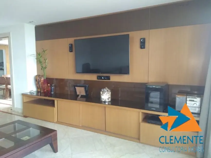 Apartamento com 4 quartos à venda, 228m2 em Santo Agostinho, Belo Horizonte - MG - imagem 9 Foto 9 de Apartamento com 4 quartos à venda, 228m2 em Santo Agostinho, Belo Horizonte - MG