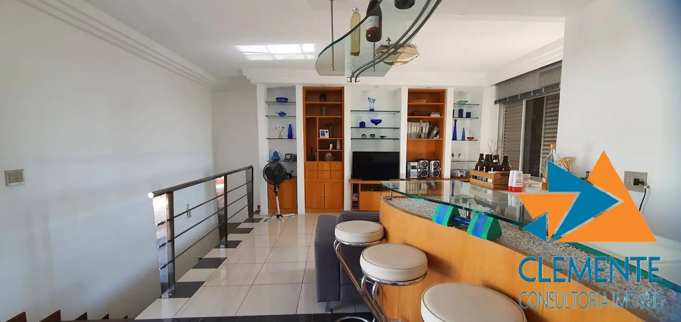 Cobertura com 4 quartos à venda, 185m2 em Funcionários, Belo Horizonte - MG - imagem 6 Foto 6 de Cobertura com 4 quartos à venda, 185m2 em Funcionários, Belo Horizonte - MG