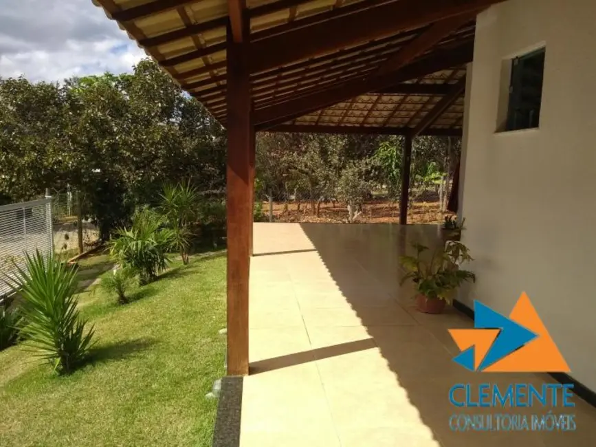 Foto 4 de Casa de Condomínio com 4 quartos à venda, 200m2 em Jaboticatubas - MG