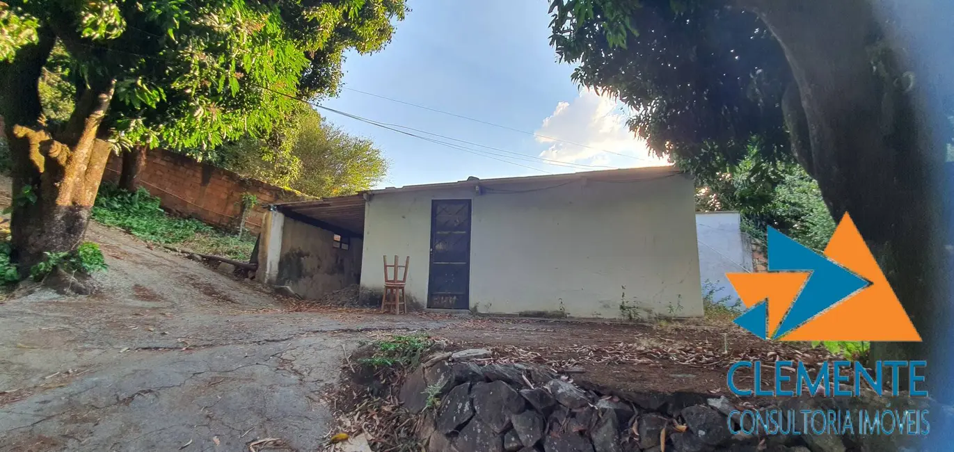 Foto 3 de Casa com 2 quartos à venda, 225m2 em Belo Horizonte - MG