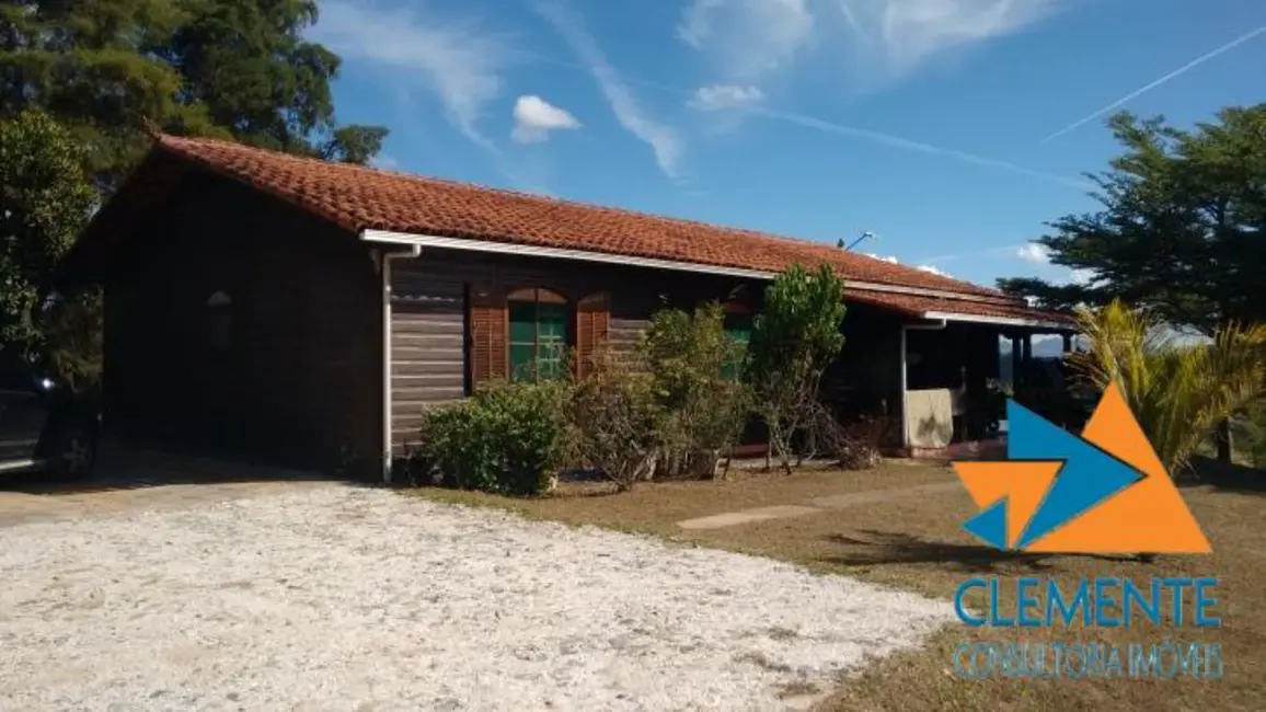 Foto 1 de Sítio / Rancho com 4 quartos à venda, 180m2 em Bonanza, Santa Luzia - MG