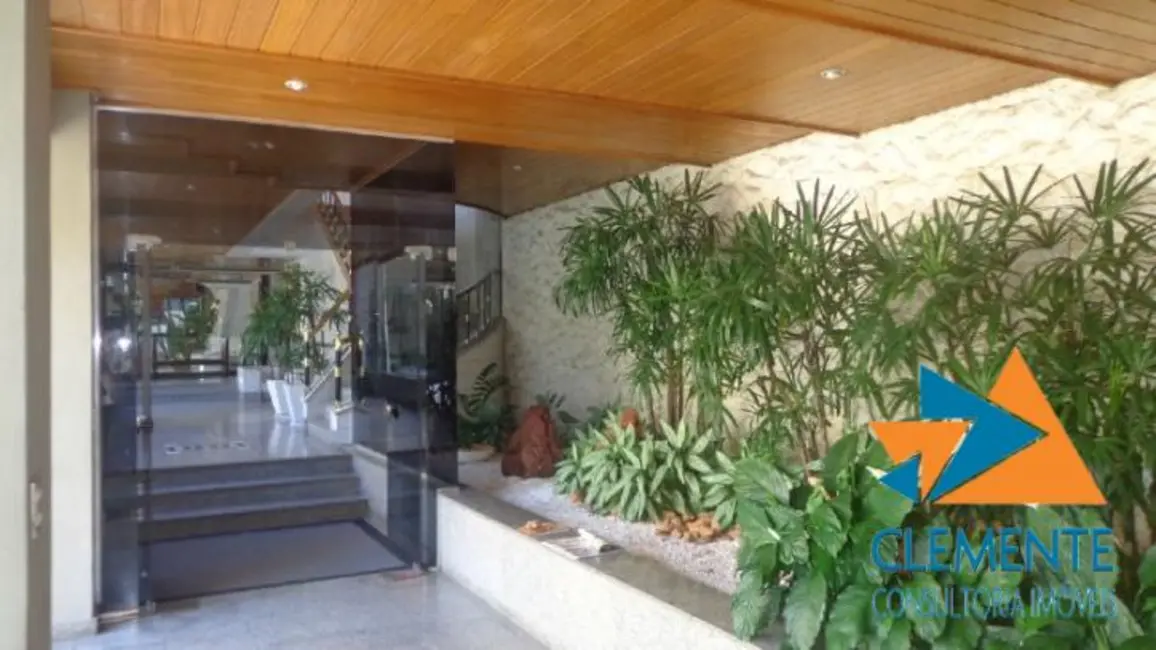 Apartamento com 4 quartos à venda, 210m2 em Lourdes, Belo Horizonte - MG - imagem 9 Foto 9 de Apartamento com 4 quartos à venda, 210m2 em Lourdes, Belo Horizonte - MG