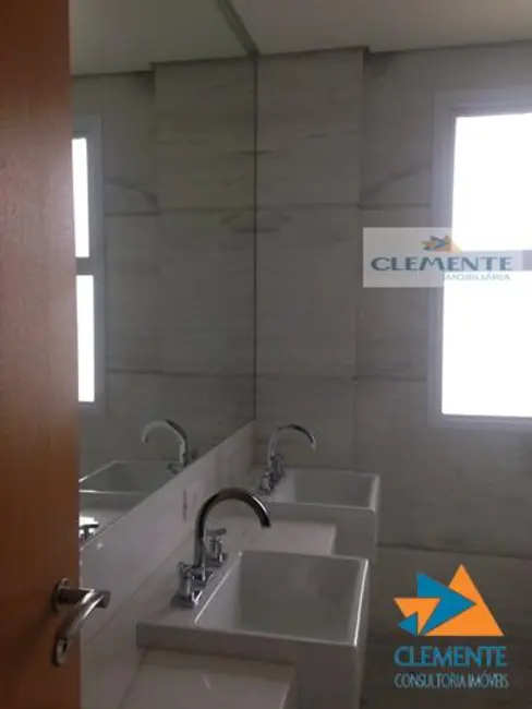 Apartamento com 4 quartos à venda, 193m2 em Santo Agostinho, Belo Horizonte - MG - imagem 9 Foto 9 de Apartamento com 4 quartos à venda, 193m2 em Santo Agostinho, Belo Horizonte - MG