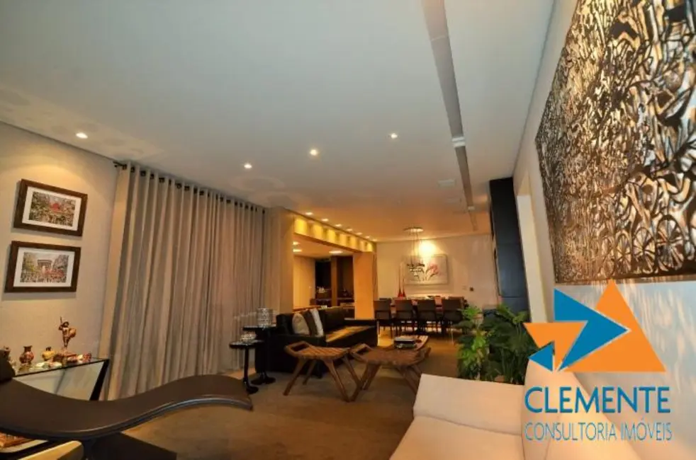 Apartamento com 4 quartos à venda, 238m2 em Santo Agostinho, Belo Horizonte - MG - imagem 3 Foto 3 de Apartamento com 4 quartos à venda, 238m2 em Santo Agostinho, Belo Horizonte - MG