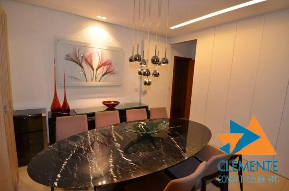 Apartamento com 4 quartos à venda, 238m2 em Santo Agostinho, Belo Horizonte - MG - imagem 9 Foto 9 de Apartamento com 4 quartos à venda, 238m2 em Santo Agostinho, Belo Horizonte - MG