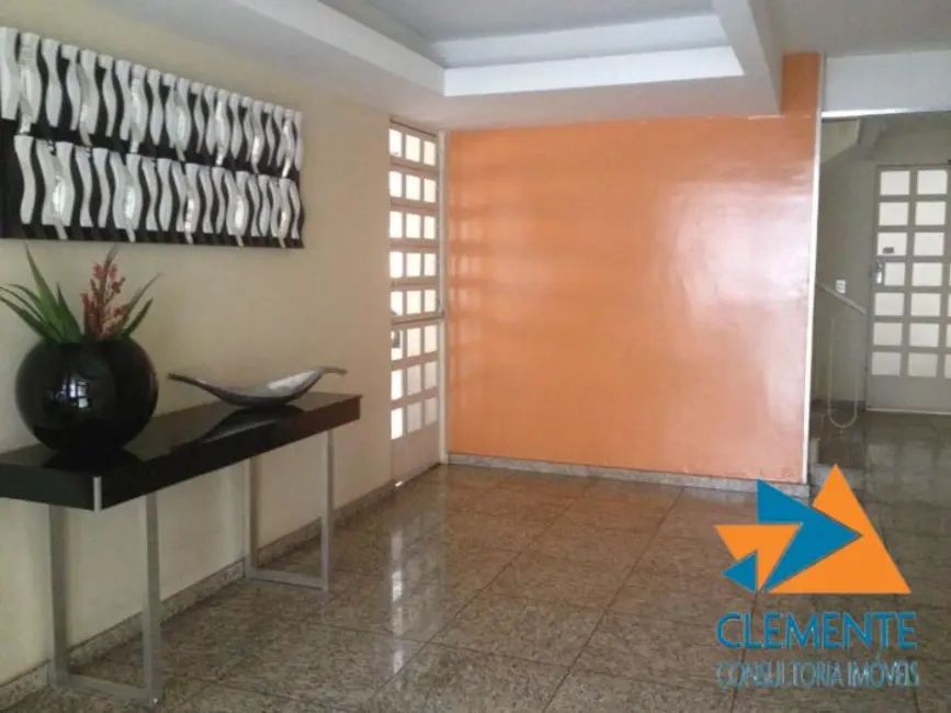 Foto 2 de Apartamento com 2 quartos à venda, 90m2 em Anchieta, Belo Horizonte - MG