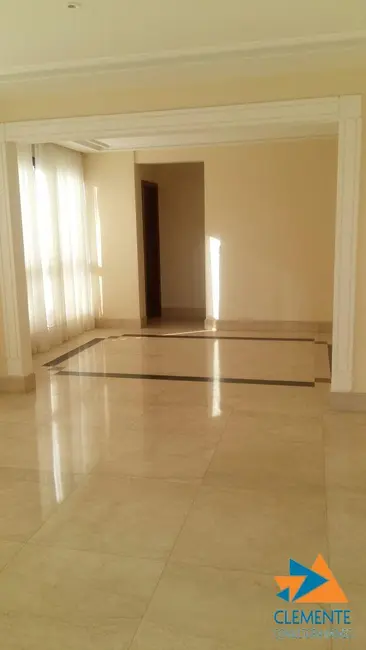 Apartamento com 4 quartos à venda, 196m2 em Belvedere, Belo Horizonte - MG - imagem 5 Foto 5 de Apartamento com 4 quartos à venda, 196m2 em Belvedere, Belo Horizonte - MG