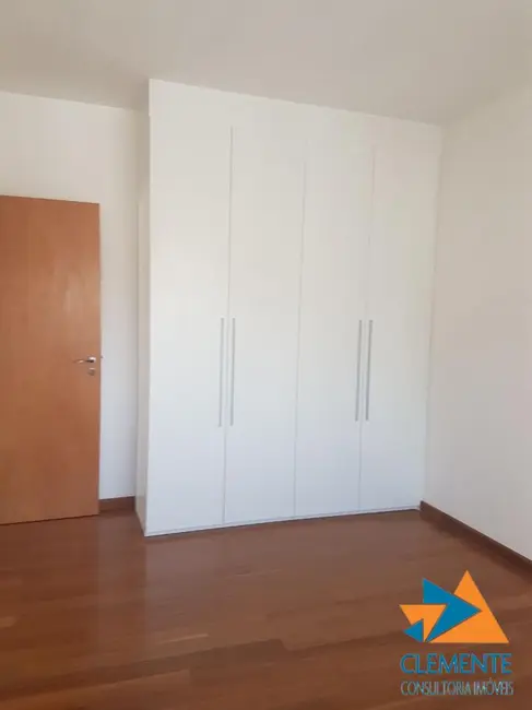 Apartamento com 4 quartos à venda, 278m2 em Funcionários, Belo Horizonte - MG - imagem 3 Foto 3 de Apartamento com 4 quartos à venda, 278m2 em Funcionários, Belo Horizonte - MG