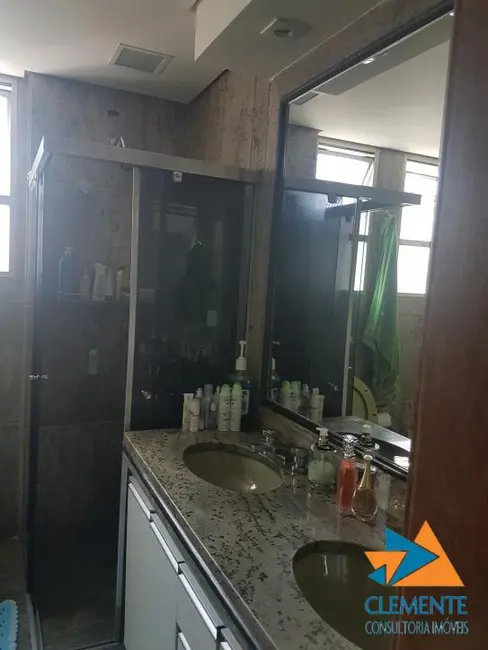 Apartamento com 4 quartos à venda, 210m2 em Lourdes, Belo Horizonte - MG - imagem 9 Foto 9 de Apartamento com 4 quartos à venda, 210m2 em Lourdes, Belo Horizonte - MG