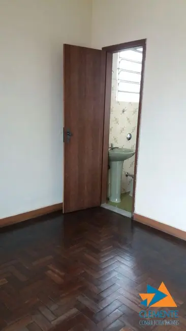 Casa com 4 quartos à venda, 150m2 em Glória, Belo Horizonte - MG - imagem 5 Foto 5 de Casa com 4 quartos à venda, 150m2 em Glória, Belo Horizonte - MG