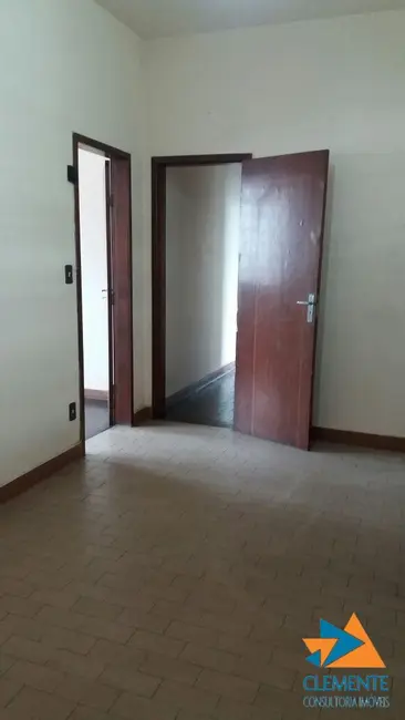 Casa com 4 quartos à venda, 150m2 em Glória, Belo Horizonte - MG - imagem 6 Foto 6 de Casa com 4 quartos à venda, 150m2 em Glória, Belo Horizonte - MG