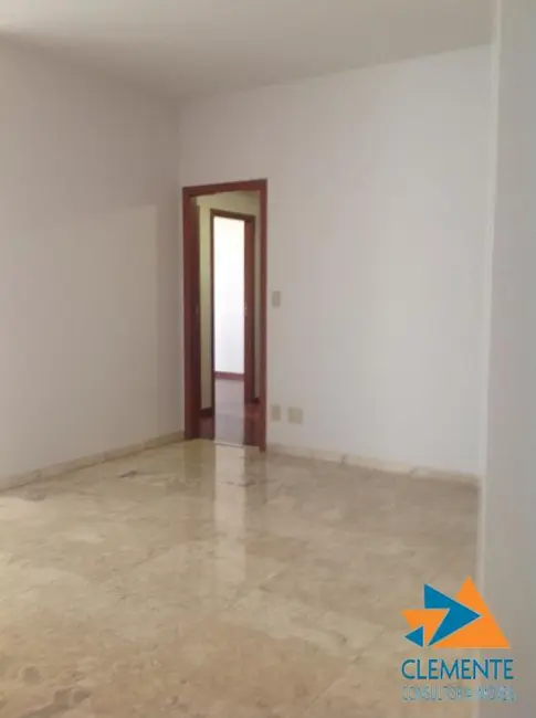 Apartamento com 4 quartos à venda, 145m2 em Funcionários, Belo Horizonte - MG - imagem 5 Foto 5 de Apartamento com 4 quartos à venda, 145m2 em Funcionários, Belo Horizonte - MG