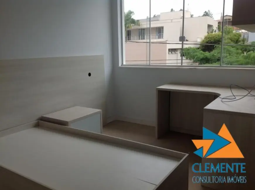 Casa de Condomínio com 5 quartos à venda, 550m2 em Nova Lima - MG - imagem 8 Foto 8 de Casa de Condomínio com 5 quartos à venda, 550m2 em Nova Lima - MG