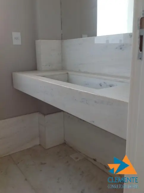 Casa de Condomínio com 5 quartos à venda, 550m2 em Nova Lima - MG - imagem 4 Foto 4 de Casa de Condomínio com 5 quartos à venda, 550m2 em Nova Lima - MG