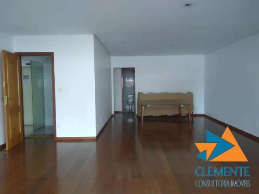 Apartamento com 4 quartos à venda, 205m2 em Santo Agostinho, Belo Horizonte - MG - imagem 9 Foto 9 de Apartamento com 4 quartos à venda, 205m2 em Santo Agostinho, Belo Horizonte - MG