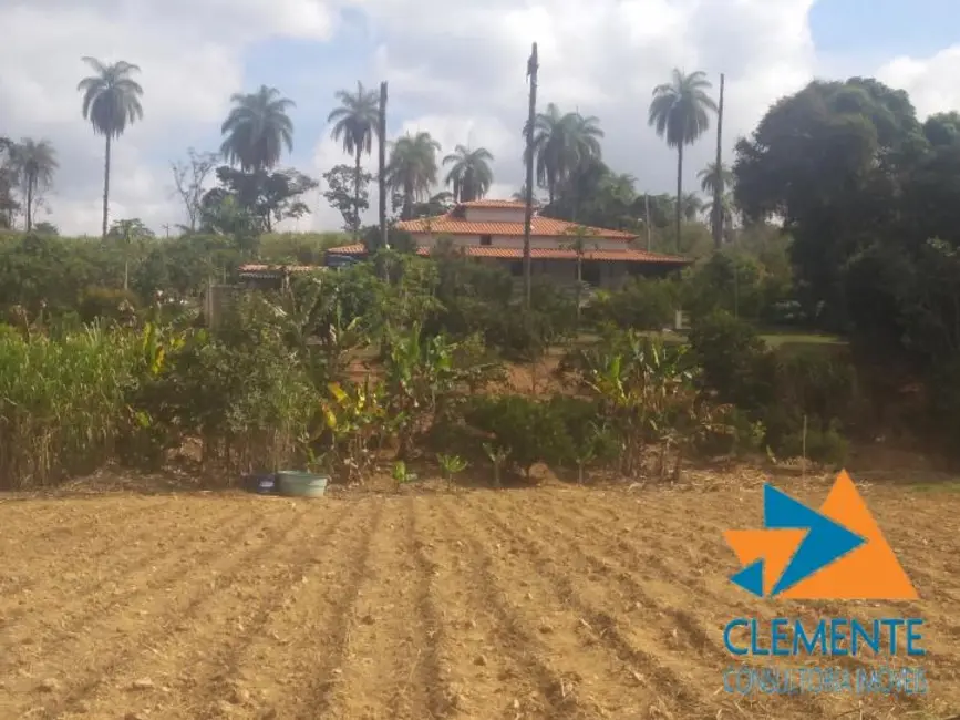 Foto 3 de Fazenda / Haras com 4 quartos à venda, 250m2 em Jaboticatubas - MG
