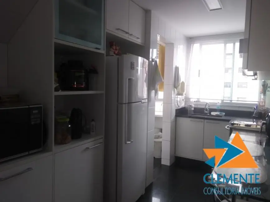 Apartamento com 3 quartos à venda, 174m2 em Funcionários, Belo Horizonte - MG - imagem 6 Foto 6 de Apartamento com 3 quartos à venda, 174m2 em Funcionários, Belo Horizonte - MG